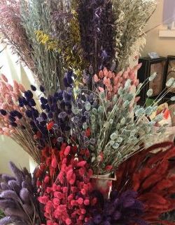 Букеты и композиции из сухоцветов 