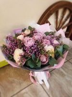 Предзаказ букетов и композиций ко Дню влюблённых.
