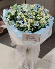 Букет полевой с ромашкой и твидией