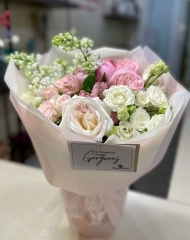 Букет из роз Вайт Охара и сирени