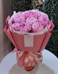 Монобукет из 11 пионов Сара Бернар