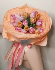 Букет с тюльпанами