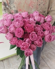 Букет из пионовидных роз Мисти бабблс и Классик сенсейшн (15 веток)