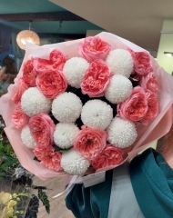 Букет из пионовидных роз и хризантем Супербоул Вайт