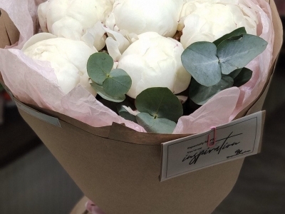 Букет ароматных пионов