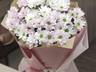 Букет из кустовых хризантем