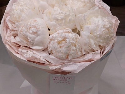 Монобукет с ароматными пионами