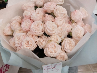 Монобукет из кустовых роз Бомбастик